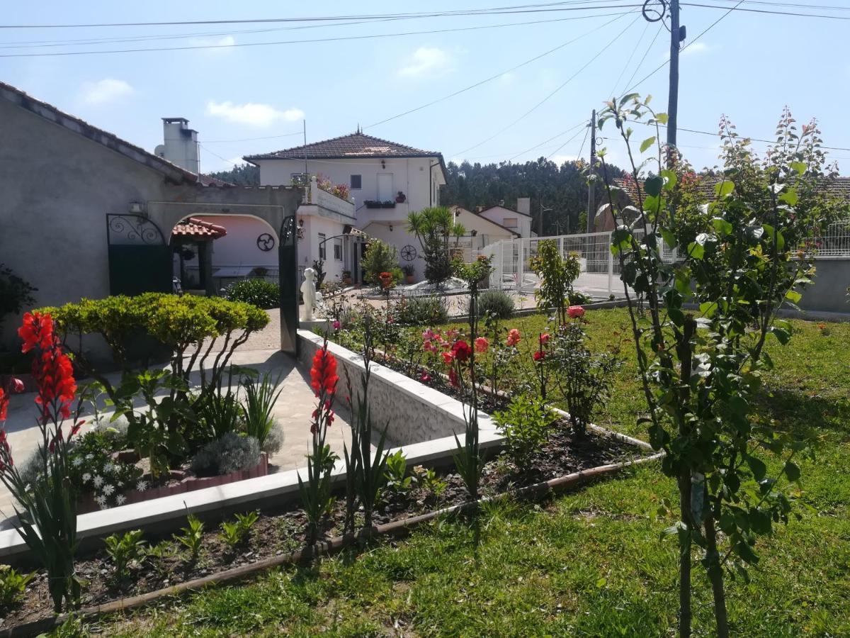 O Nosso Cantinho Lourical Exterior photo